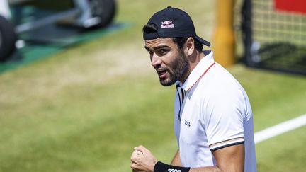 Matteo Berrettini au tournoi de Stuttgart, le 11 juin 2022. (TOM WELLER / DPA via AFP)