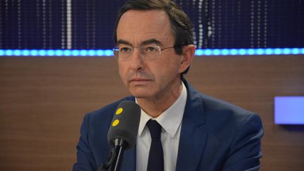 Bruno Retailleau, président du groupe Les Républicains au Sénat, le 28 novembre 2016 à franceinfo. (JEAN-CHRISTOPHE BOURDILLAT / RADIO FRANCE)