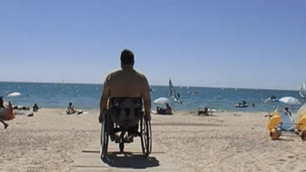 Handicap : les plages labellisées sont-elles vraiment accessibles ?