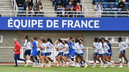 Les Bleues au centre national de football de Clairefontaine le 4 juillet 2023. (FRANCK DUBRAY / MAXPPP)