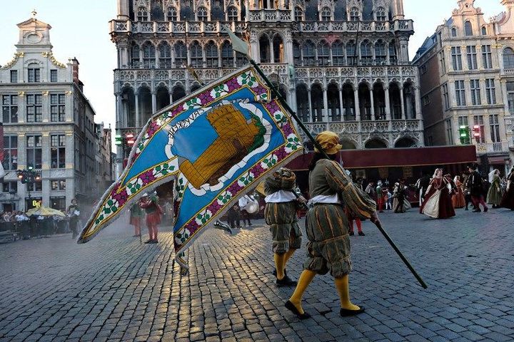 Porteurs de drapeau de lOmmegang 2017 à Bruxelles
 (Alexandros Michailidis / SOOC)