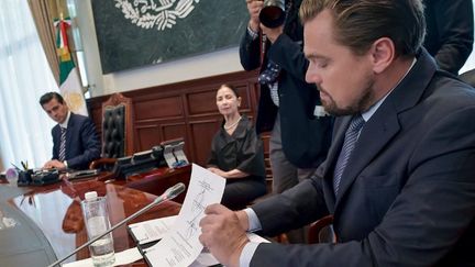 La Fondation Leonardo DiCaprio a obtenu l'engagement du Président mexicain Enrique Pena Nieto pour la défense du marsouin du Pacifique, en voie d'exctinction
 (PRESIDENCIA / NOTIMEX)