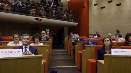 Gérald Darmanin, ministre de l'Intérieur, et Amélie Oudéa-Castéra, ministre des Sports, auditionnés par les sénateurs,&nbsp;le 1er juin 2022. (GEOFFROY VAN DER HASSELT / AFP)