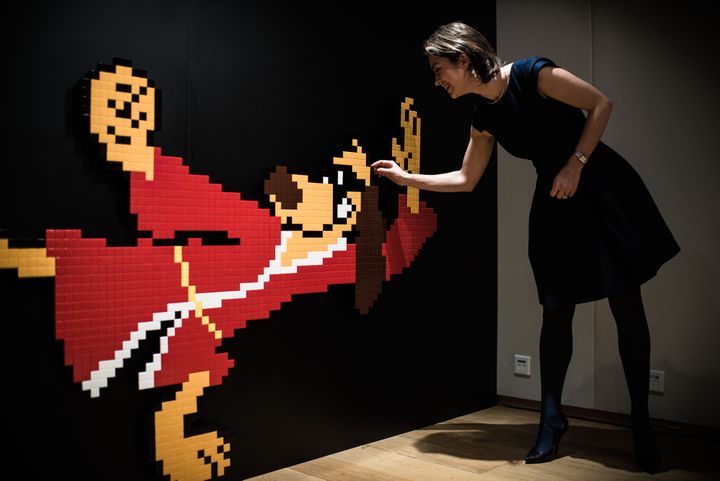 En 2015, cette mosaïque représentant un personnage de dessin animé américain a été vendue à 220 000 euros à Sotheby's.
 (PHILIPPE LOPEZ / AFP)