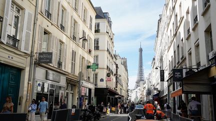 Rue de l'Université, di arondisemen ke-7 Paris, 2. Oktober 2023. (LAURE BOYER / HANS LUCAS / AFP)