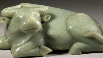 En Chine, le buffle est un symbole de force et de prospérité. Ce superbe spécimen sculpté en jade sera présenté par Priestley &amp; Ferraro (Londres), lors de la TEFAF 2012.
 (DR)