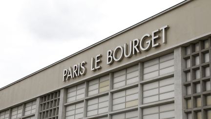 Façade de l'aéroport du Bourget, au nord de Paris (illustration).&nbsp; (SAMEER AL-DOUMY / AFP)