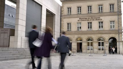 La France se dirige vers une croissance nulle au 4e trimestre 2011. (ETIENNE LAURENT/AFP)