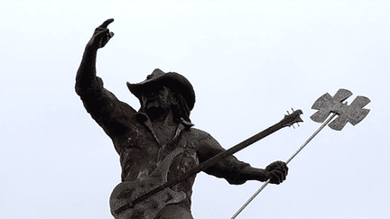 La statue de Lemmy Kilmister au Hellfest
 (France 3)