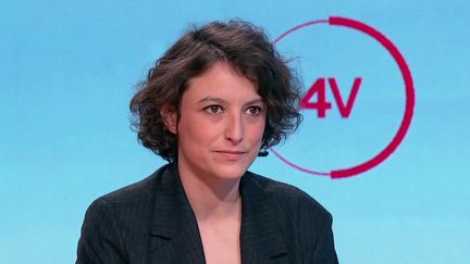 Mélanie Vogel, sénatrice des Français de l'étranger et porte-parole de Yannick Jadot, était l'invitée des "4 Vérités" sur France 2, jeudi 30 décembre. (CAPTURE ECRAN FRANCE 2)