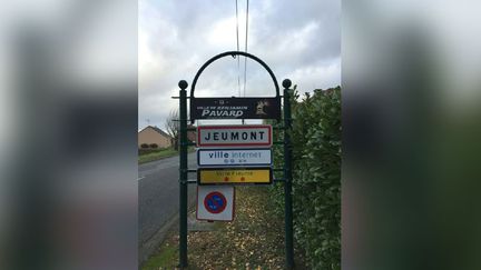 Les panneaux sont installés à chaque entrée de la commune (Mairie de Jeumont)