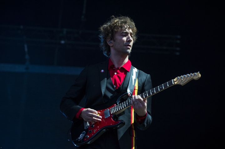 Albert Hammond Jr. le guitariste des Strokes, lors de leur passage à Lollapalooza Paris, le 21 juillet 2019.&nbsp; (THIERRY LE FOUILLE/SIPA)