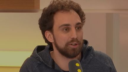 Teddy Pellerin, co-fondateur de Heetch&nbsp;sur le plateau de franceinfo, le 12 février 2018. (FRANCEINFO)