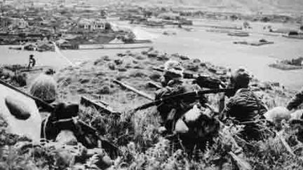 Militaires japonais à Tinghai, principale ville des îles chinoises de Chusan (est), le 15 juillet 1939. (AFP - ACME)