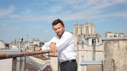 L'écrivain Sylvain Tesson à Paris, le 19 mai 2022. (PHILIPPE DE POULPIQUET / MAXPPP)