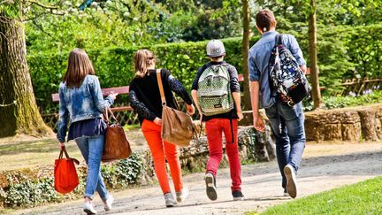 Des adolescents au Jardin des Plantes, en 2014
 (GILE MICHEL/SIPA)