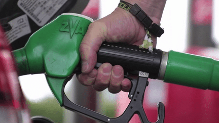 Carburants : les prix vont continuer à augmenter (FRANCE 2)
