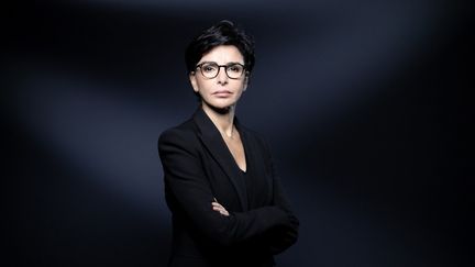 Rachida Dati, alors candidate à la mairie de Paris en 2020, pose lors d'une séance photo à Paris, le 25 novembre 2019. (JOEL SAGET / AFP)