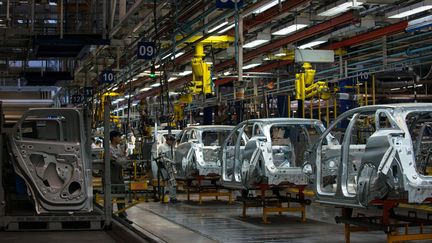 L’usine PSA Peugeot Citroen de Sochaux, dans le Doubs. (SIMON DAVAL / MAXPPP)