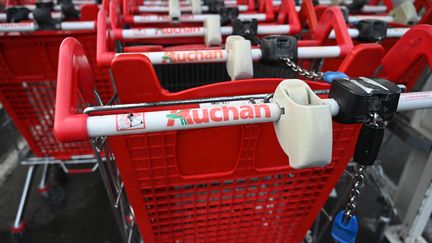 Un supermarché Auchan (photo d'illustration). (PASCAL GUYOT / AFP)