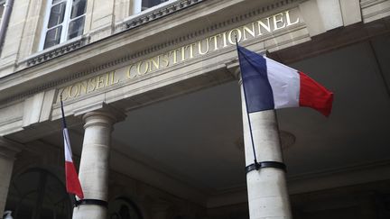 Le fronton du Conseil constitutionnel, le 18 mars 2017, à Paris. (JACQUES DEMARTHON / AFP)