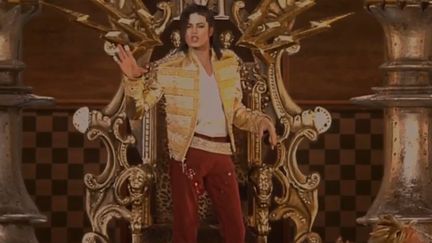 Michael Jackson en hologramme aux Billboard Music Awards (18 mai 2014)
 (Capture écran YouTube)