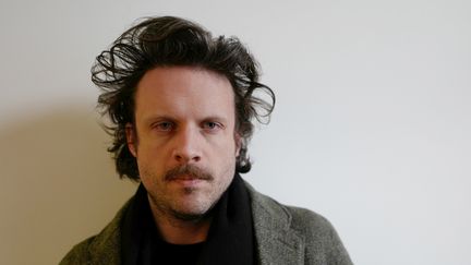 Father John Misty, Josh Tillman à la ville, sort son troisième album (JORG CARSTENSEN / DPA)