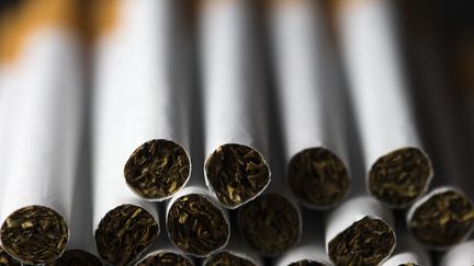  La cigarette bientôt interdite des aires de jeux