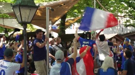 Euro 2024 : les supporters français soutiennent les Bleus en Allemagne