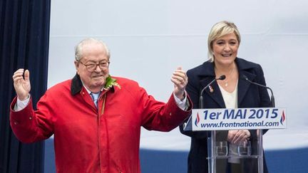 &nbsp; (Jean-Marie et Marine Le Pen le 1er mai 2015 © maxPPP)