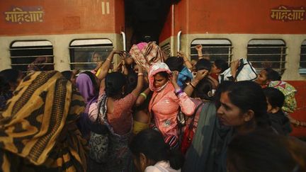  (Noli Railway Station dans l'Utter Pradesh en 2012 © REUTERS/Navesh Chitrakar)