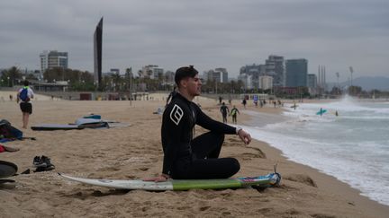 Premier week-end&nbsp;de déconfinement à Barcelone le 9 mai 2020. Les plages sont ouvertes le matin pour les sportifs uniquement (sport individuel). (PIERRE BERTHUEL / LE PICTORIUM / MAXPPP)