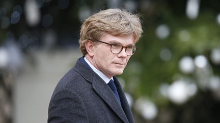 Marc Fesneau, ministre&nbsp;chargé des relations avec le Parlement à&nbsp;la sortie du conseil des ministres sur le perron de l'Elysée le 18 décembre 2019.&nbsp; (S?BASTIEN MUYLAERT / MAXPPP)