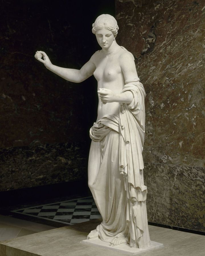 Aphrodite dite Vénus d&#039;Arles, vers 360 av JC, provient du théâtre d&#039;Arles, d&#039;après Praxitèle, Paris, musée du Louvre
 (RMN-Grand Palais (Musée du Louvre) / Hervé Lewandowski)