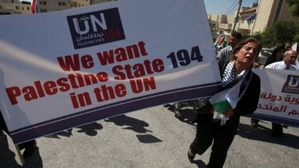 Manifestation devant le bureau de l'Onu à Ramallah pour réclamer la création d'un Etat palestinien (8 septembre 2011) (AFP / Abbas Momani)