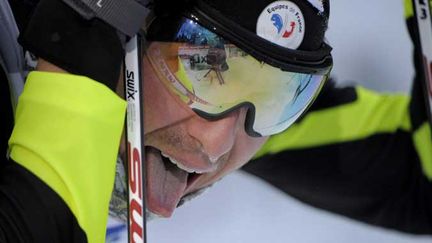 Le Français Maurice Manificat triomphe en skiathlon