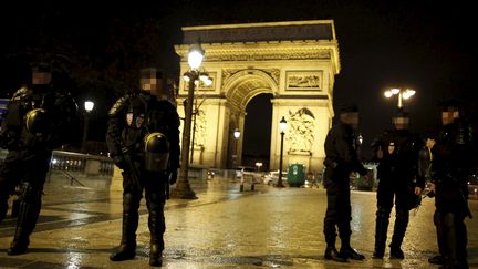 Dispositif policier autour des Champs-Elysées (photo d'illustration) (YANN FOREIX / MAXPPP)