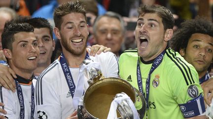 Le trio des mécontents du Real Madrid, Ronaldo, Ramos, Casillas soulevant la "Decima" du club en 2014