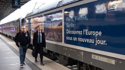 Un train de la ligne Paris-Berlin à quai gare de l'Est en décembre 2023 (ALEXIS SCIARD / MAXPPP)