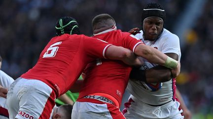 L'Anglais&nbsp;Maro Itoje, lors du match entre le XV de la Rose et le pays de Galles, le 26 février 2022, à Twickenham, durant le Tournoi des six nations. (GLYN KIRK / AFP)