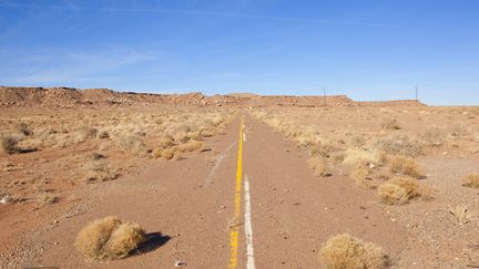 Le 2 novembre 2015, &agrave; Buckeye (Arizona, Etats-Unis), un homme de 53 ans a laiss&eacute; sa petite-fille de 5 ans seule dans le d&eacute;sert, avec un pistolet charg&eacute;. (JOHN BURCHAM / NATIONAL GEOGRAPHIC CREATIVE / GETTY IMAGES)