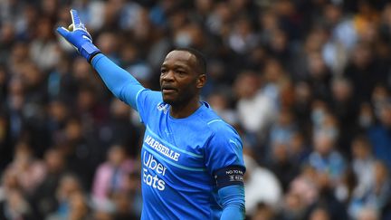 Steve Mandanda lors de Marseille-Metz en Ligue 1, le 7 novembre 2021. (SYLVAIN THOMAS / AFP)