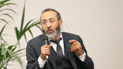 Tareq Oubrou, imam à Bordeaux, lors de rencontres interreligieuses, le 27 septembre 2017. (SALINIER QUENTIN / MAXPPP)