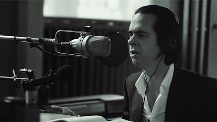 Nick Cave dans le clip de "Jesus Alone" filmé par Andrew Dominik pour son documentaire "One More Time With Feeling".
 (Saisie écran)