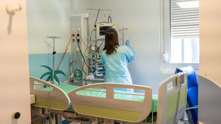 Un service d'urgences pédiatriques dans le Val-de-Marne, en juin 2023. (Photo d'illustration) (ALINE MORCILLO / HANS LUCAS / AFP)