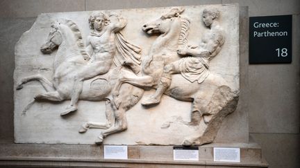 Des marbres du Parthénon, également connus sous le nom de marbres d'Elgin, au British Museum de Londres, le 9 janvier 2023. (DANIEL LEAL / AFP)