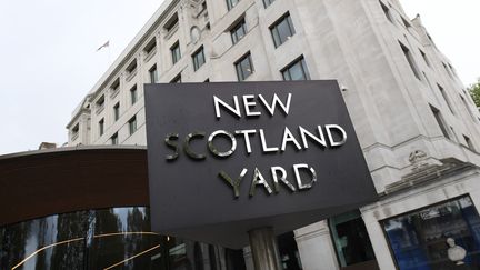 Les locaux de Scotland Yard à Londres le 9 mai 2019. (ARNE DEDERT / DPA / AFP)