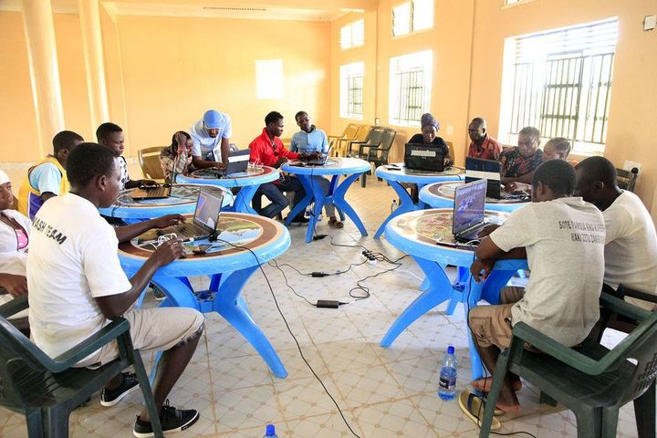 Atelier Block by Block (bloc pa bloc) à Kalobeyei, au nord du Kenya (ONU-Habitat)