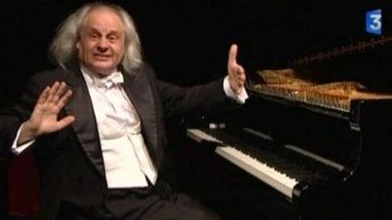 &quot;Les douze pianos d&#039;Hercule&quot;  de Jean-Paul Farré
 (Culturebox)