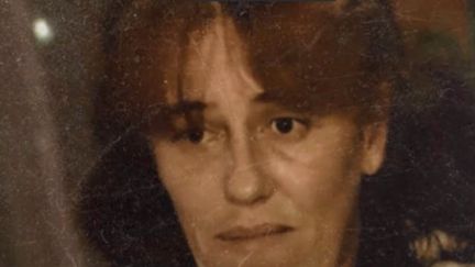 Cinq ans après avoir caché sa fille de 2 ans dans le coffre de sa voiture, Rosa-Maria Da Cruz comparaît lundi 12 novembre devant la cour d’assises de la Corrèze. Elle risque une lourde peine de prison. (FRANCE 3)